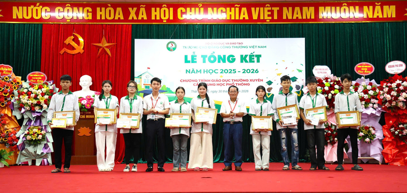Giáo viên VCI chỉ cách tối ưu hóa điểm số môn Tiếng Anh thi tốt nghiệp THPT 2026