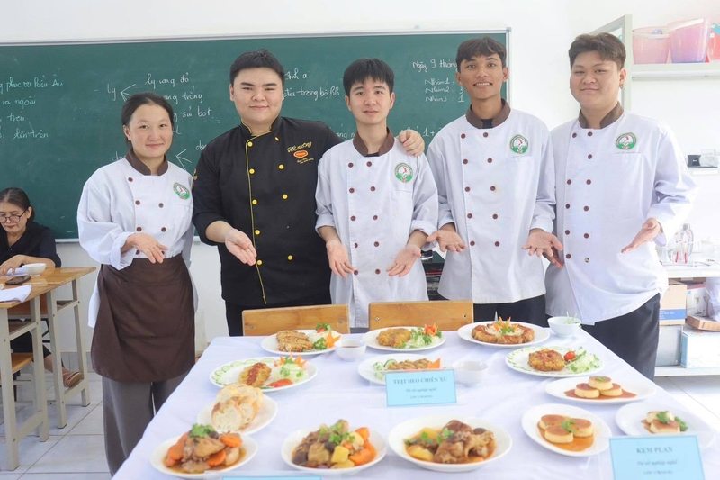 Kỹ thuật chế biên món ăn